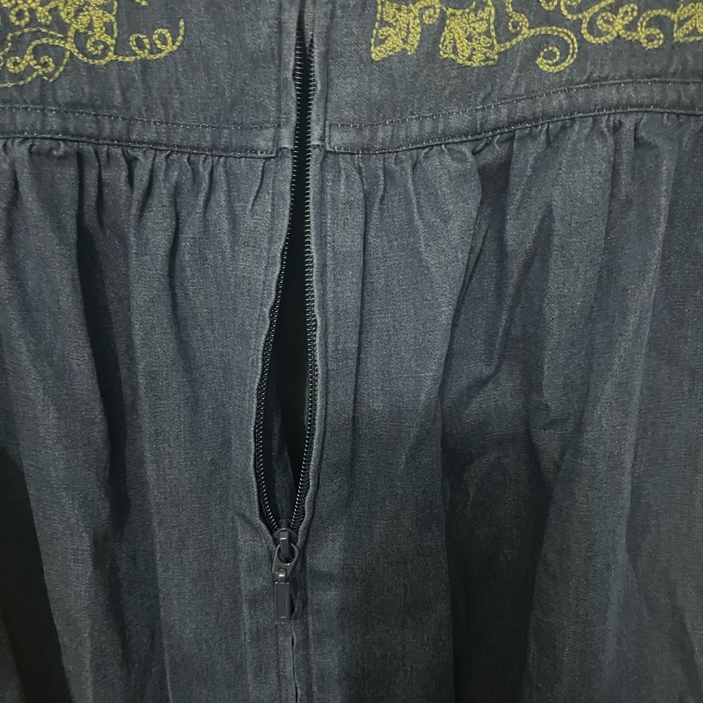 Embroidered Blue Maxi Denim Dress. Size Large. NWOT - Picture 6 of 6